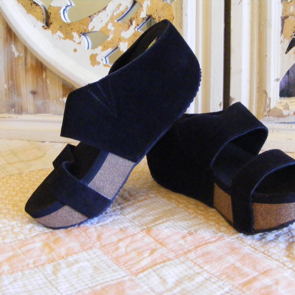 Volatile Shoes